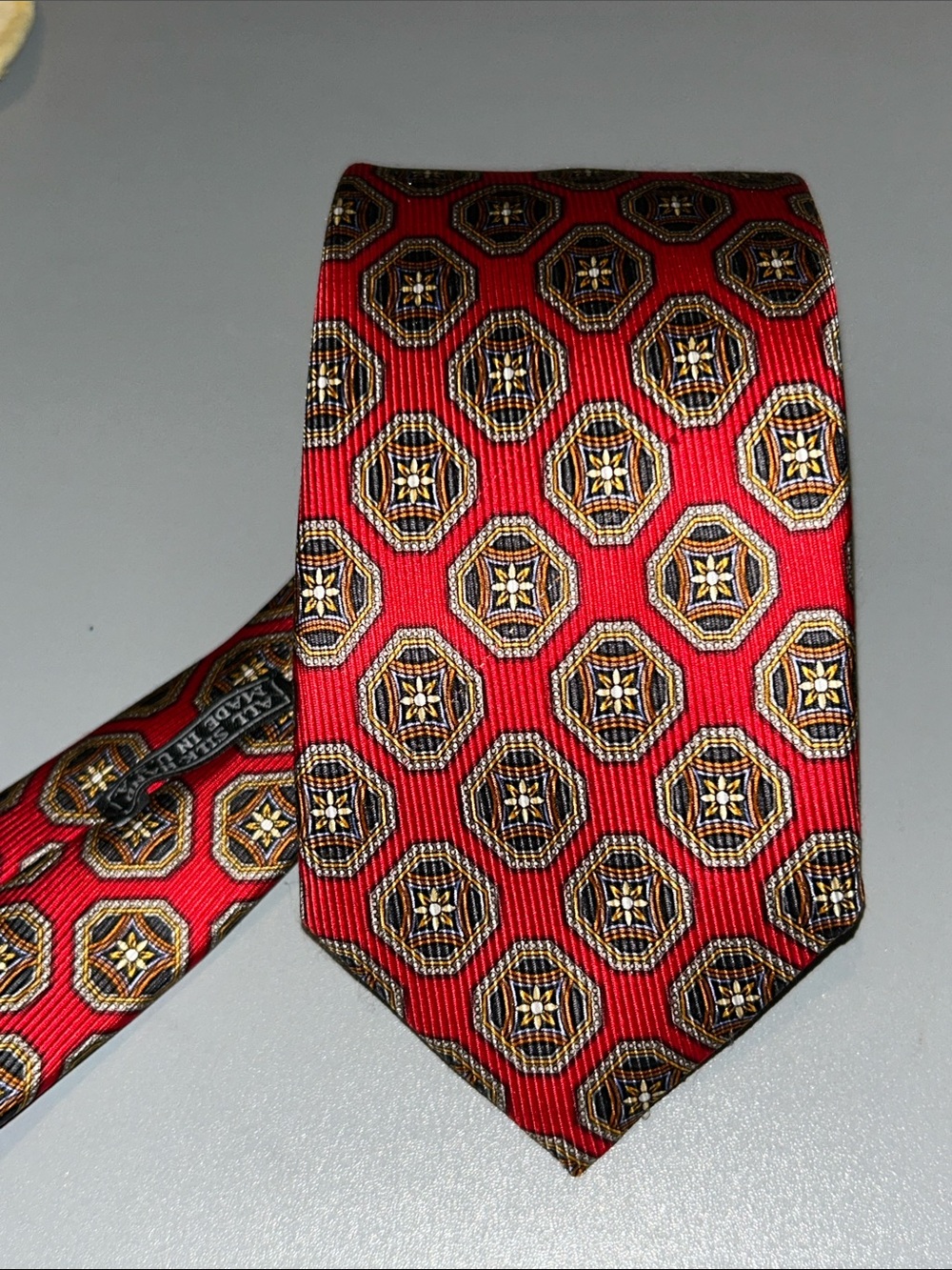 Classic Red Geometric Men's Tie 61”x3”1/8